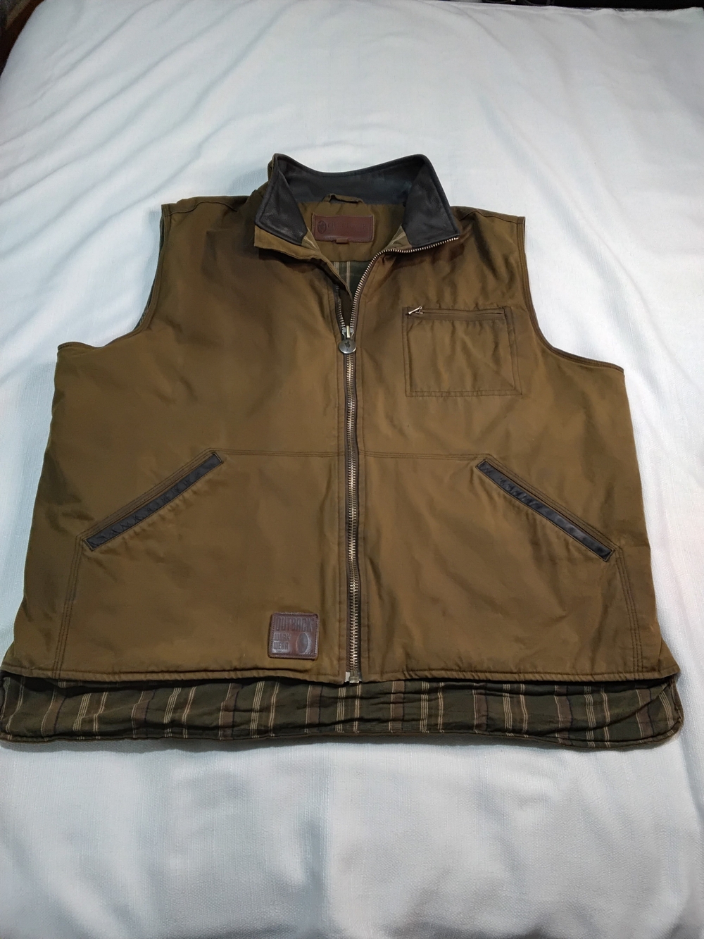 Outback Men's Brown Work Sawbuck Vest with Zip Front Flannel Lined Oilskin 2XL.